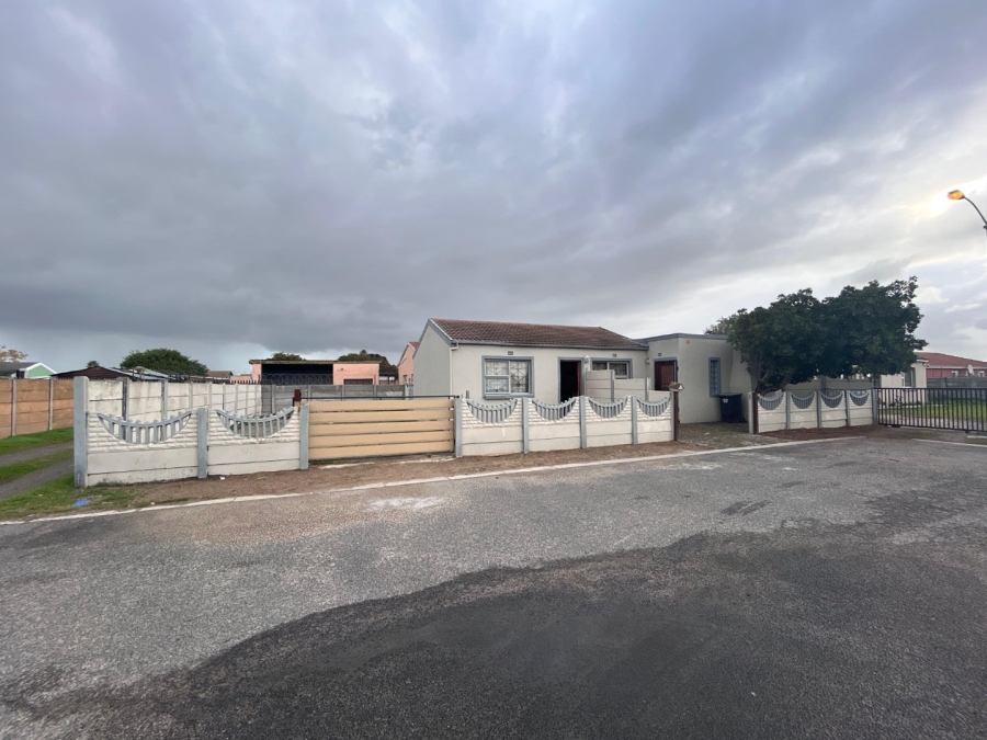 To Let 2 Bedroom Property for Rent in Heather Park Western Cape